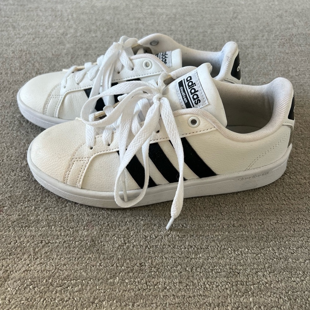 Used women’s adidas sneakers